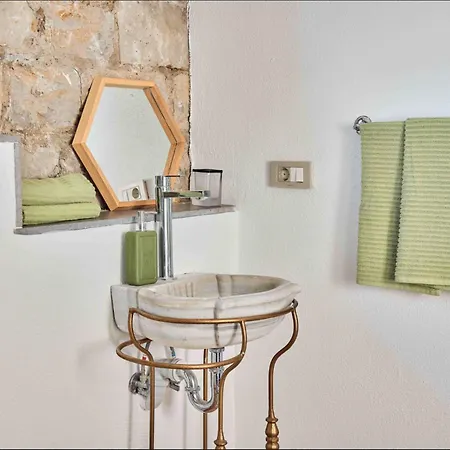 Jungle Eva - With Pool & Gardens *